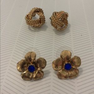 Set of gold fashion earrings